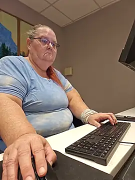 Hornybbw1978 online show from July 2026 05:23:02 AM
