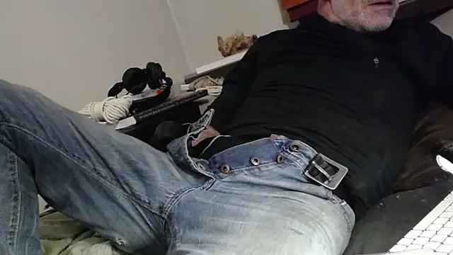 mike30nbg online show from September 2025 08:36:02 PM