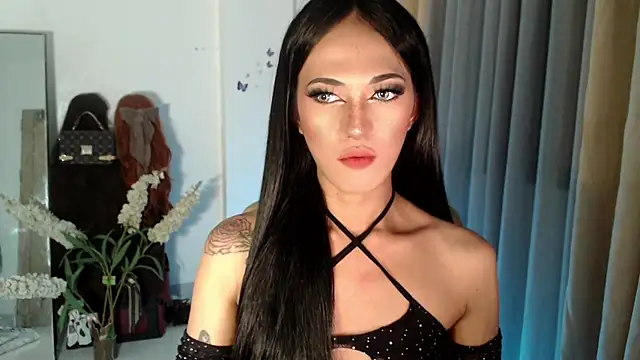 Snapshot of Ts-Glamourosa chatting on March 2025 02:10:02 PM Ts-Glamourosa online show from March 2025 02:10:02 PM