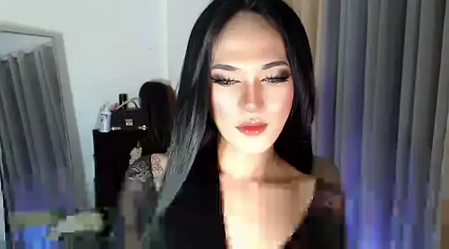 Snapshot of Ts-Glamourosa chatting on March 2025 03:37:02 PM Ts-Glamourosa online show from March 2025 03:37:02 PM