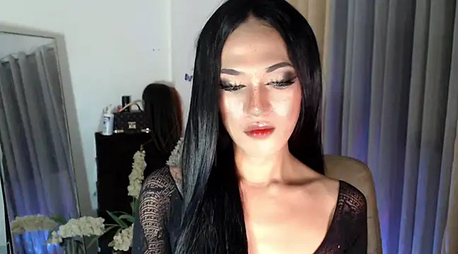Snapshot of Ts-Glamourosa chatting on March 2025 06:43:02 PM Ts-Glamourosa online show from March 2025 06:43:02 PM