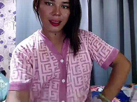 Snapshot of Ts-Glamourosa chatting on May 2026 01:40:02 PM Ts-Glamourosa online show from May 2026 01:40:02 PM