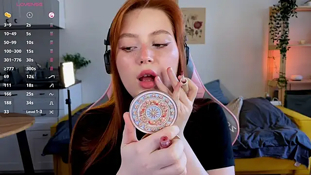 Sofy Benson online show from April 2026 01:32:02 PM