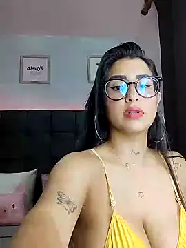 lovely violet13 online show from December 2024 12:05:01 AM