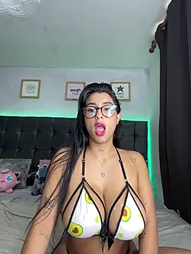 lovely violet13 online show from March 2026 06:02:02 PM