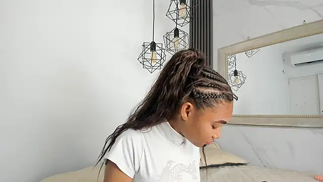 kristyl paez online show from April 2026 08:02:02 PM