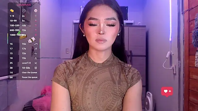 Itsme claire online show from October 2025 01:17:02 AM