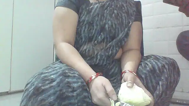 Riyasingh9 online show from December 2024 04:24:01 AM
