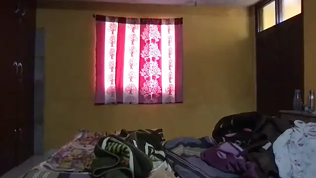 Snapshot of Riyasingh9 chatting on October 2025 03:50:01 AM Riyasingh9 online show from October 2025 03:50:01 AM