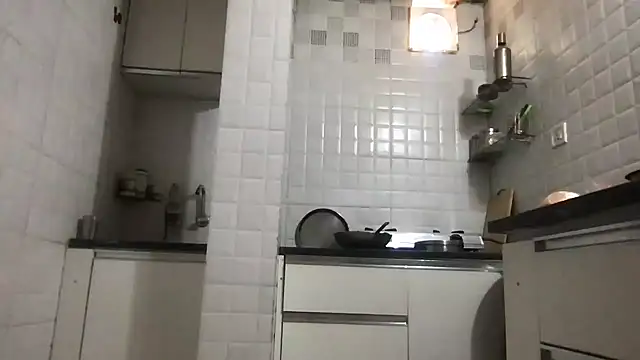 Riyasingh9 online show from April 2026 04:52:02 AM