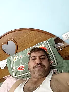 Amandev7 online show from May 2026 01:17:02 PM