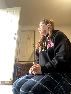 Dakota 02 online show from September 2025 12:54:02 PM