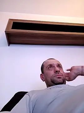 Roman0798 online show from December 2024 05:57:02 AM