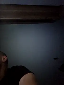 Roman0798 online show from September 2025 10:43:01 PM