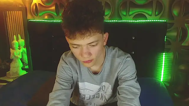 cruz dante online show from April 2026 09:39:33 PM