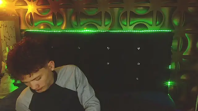 cruz dante online show from April 2026 07:16:01 PM