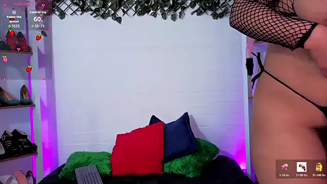 louise nails online show from April 2026 05:26:02 PM