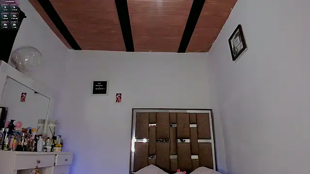 Snapshot of kendall-ewers chatting on September 2025 12:01:02 AM kendall-ewers online show from September 2025 12:01:02 AM