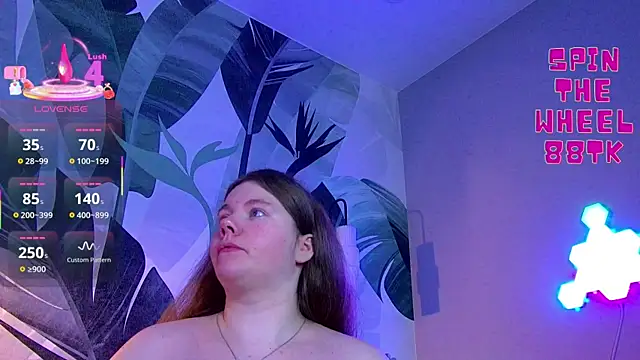 Snapshot of RubyValen chatting on September 2025 01:11:01 AM RubyValen online show from September 2025 01:11:01 AM