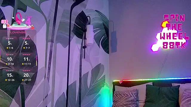 Snapshot of RubyValen chatting on September 2025 01:32:02 AM RubyValen online show from September 2025 01:32:02 AM