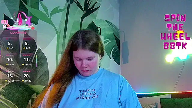 Snapshot of RubyValen chatting on October 2025 01:22:01 AM RubyValen online show from October 2025 01:22:01 AM