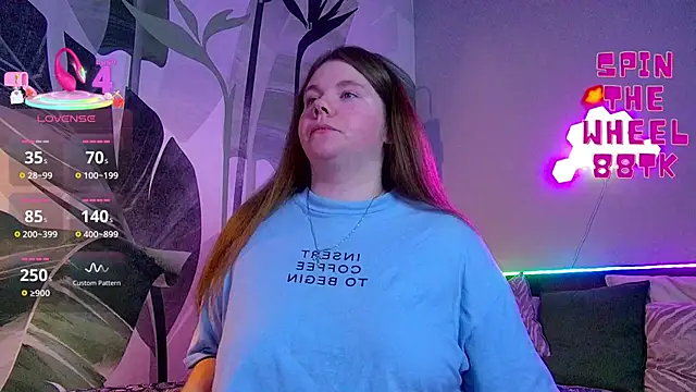 Snapshot of RubyValen chatting on October 2025 01:03:02 AM RubyValen online show from October 2025 01:03:02 AM