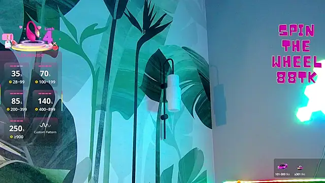 Snapshot of RubyValen chatting on October 2025 01:09:01 AM RubyValen online show from October 2025 01:09:01 AM