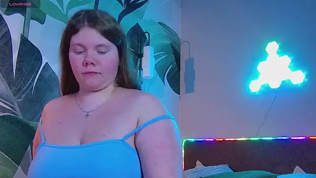 Snapshot of RubyValen chatting on November 2025 01:05:02 AM RubyValen online show from November 2025 01:05:02 AM