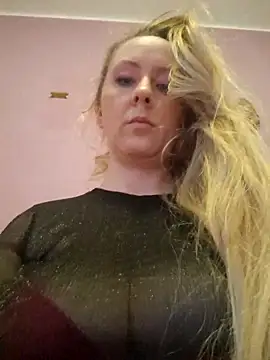 VictoriaMiami online show from February 2026 12:36:01 PM