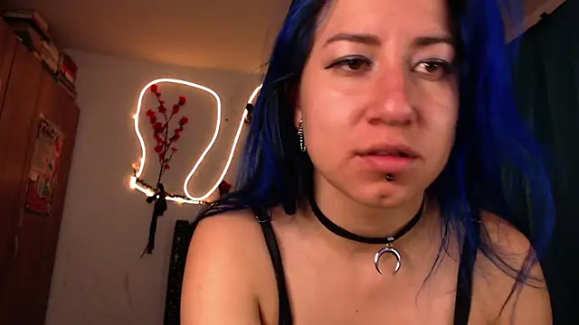 Snapshot of pussytight_pervert chatting on February 2025 11:54:01 PM pussytight pervert online show from February 2025 11:54:01 PM