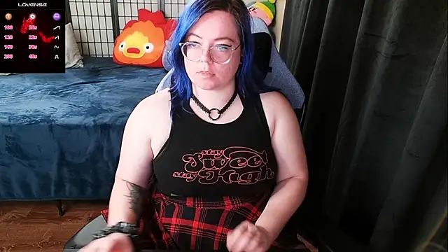 KiraSpitQueen online show from January 2025 02:35:02 AM