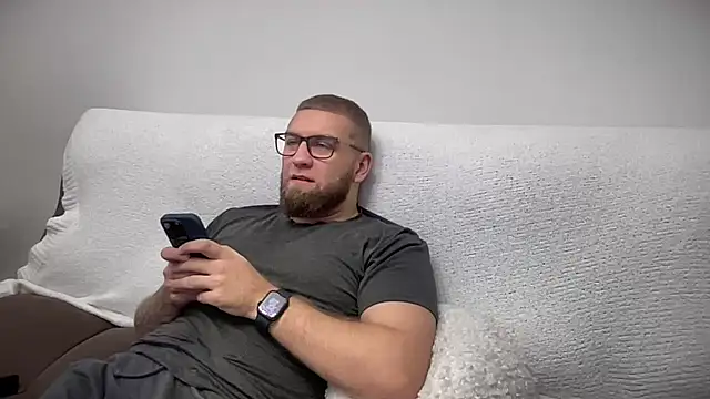 Bear bear  online show from December 2024 07:40:02 PM