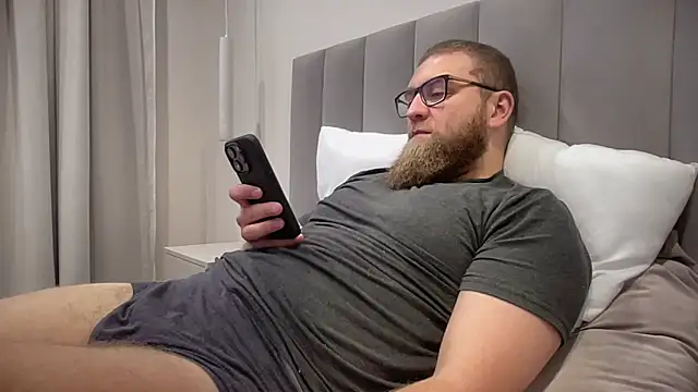 Snapshot of Bear_bear_ chatting on October 2025 10:04:01 AM Bear bear online show from October 2025 10:04:01 AM