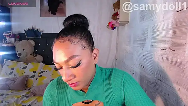 Snapshot of samy_doll chatting on November 2025 03:18:02 AM samy doll online show from November 2025 03:18:02 AM