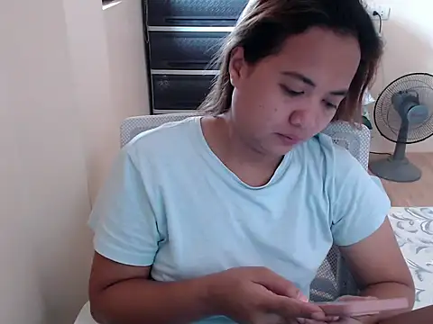 xTheLastVIRGINx online show from November 2025 04:34:02 AM