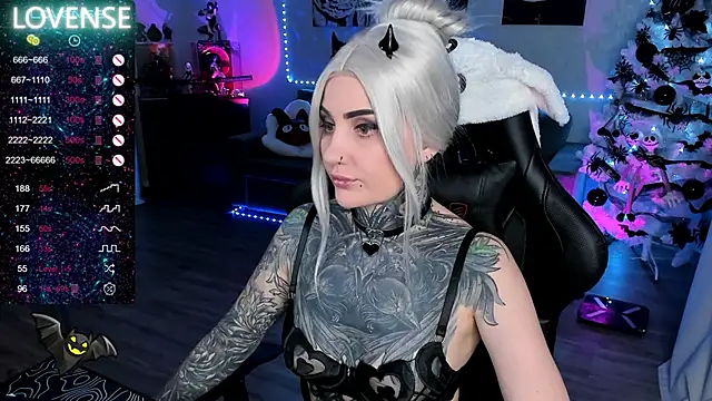 RachelQueen  online show from January 2025 05:20:01 PM