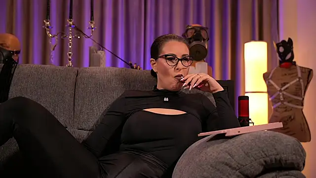 kelly kent online show from December 2024 01:14:01 AM