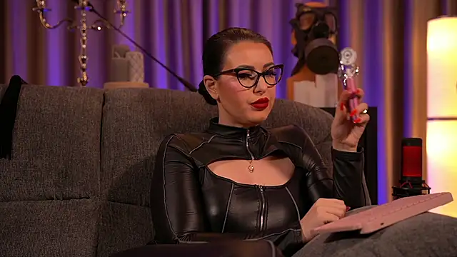 kelly kent online show from February 2025 03:31:01 AM