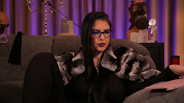 kelly kent online show from February 2025 04:22:02 AM