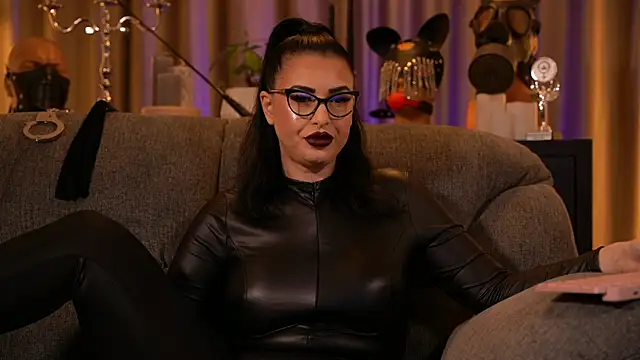 kelly kent online show from November 2025 12:20:02 AM