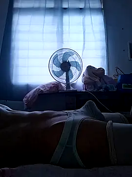 hughug123456 online show from November 2025 11:19:02 PM