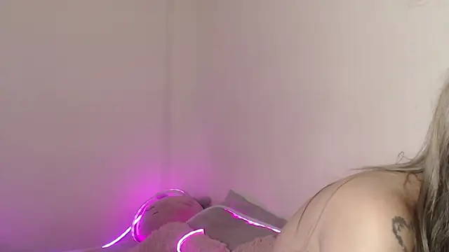 SweetSofty online show from January 2026 09:51:01 PM