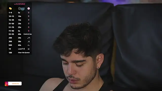 Arkaikomz online show from January 2025 07:36:01 AM