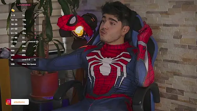 Arkaikomz online show from January 2025 09:25:01 PM