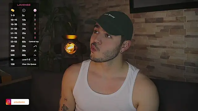 Arkaikomz online show from February 2025 11:16:02 PM