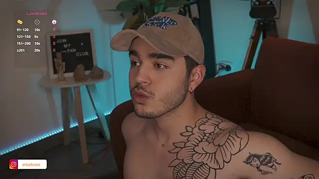 Arkaikomz online show from March 2025 09:14:02 PM