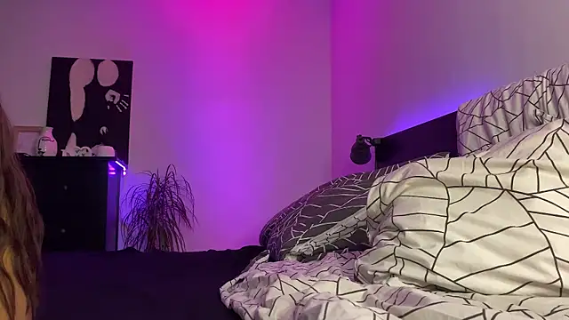 spottyyy online show from September 2025 06:11:02 PM