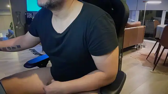 HungandThickLatin online show from January 2025 06:09:01 AM