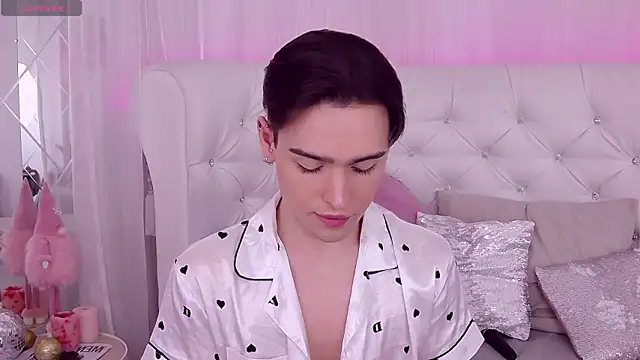 Snapshot of RobbyCharming chatting on January 2025 10:51:01 PM RobbyCharming online show from January 2025 10:51:01 PM