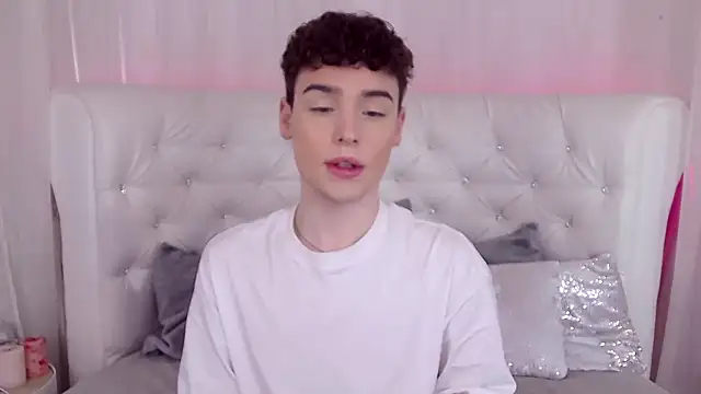 RobbyCharming online show from September 2025 03:54:01 AM